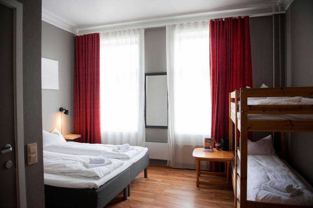 Henriks Hotell Skien Ngoại thất bức ảnh