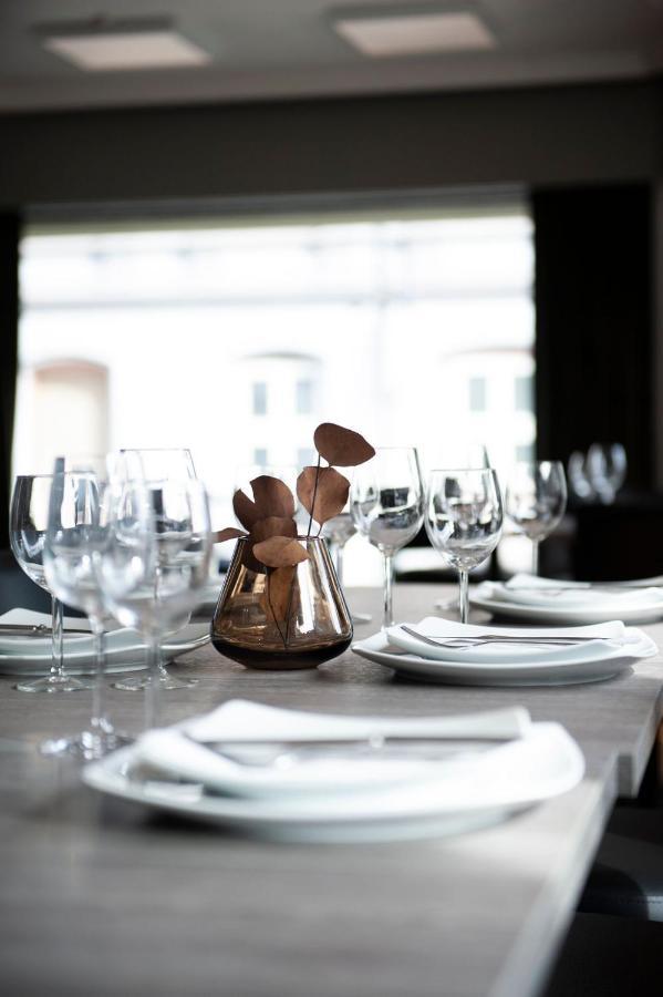 Henriks Hotell Skien Ngoại thất bức ảnh