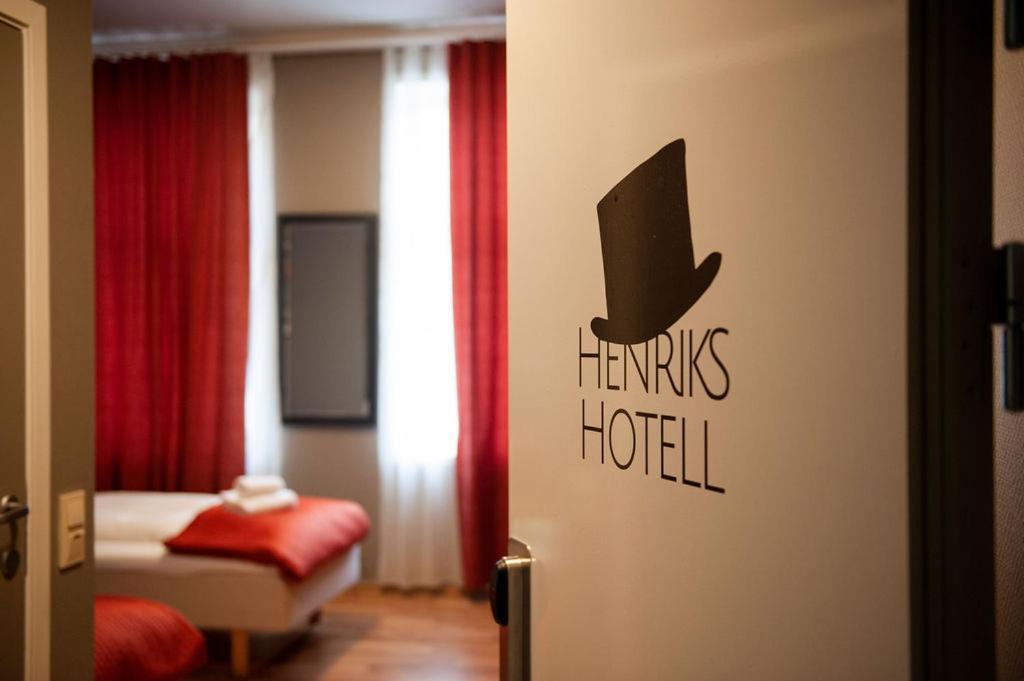 Henriks Hotell Skien Ngoại thất bức ảnh