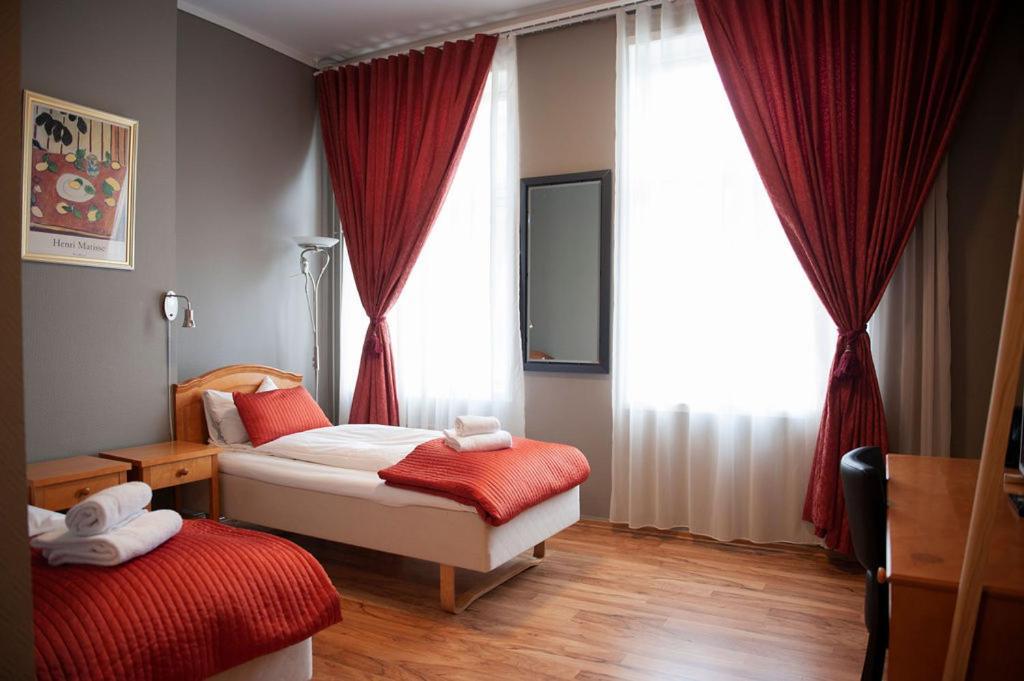 Henriks Hotell Skien Phòng bức ảnh